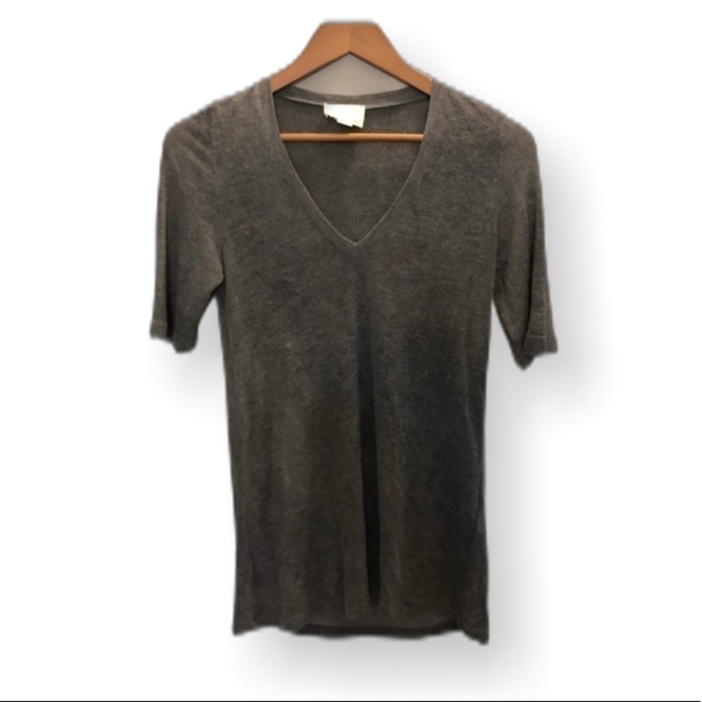 BOY. Band of outsiders v neck elbow top